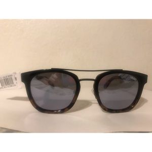 NWT QUAY AUSTRALIA 43mm Polarized Sunglasses